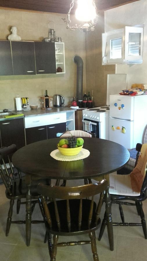 Country House "Lipa" Komarno Virpazar Ngoại thất bức ảnh
